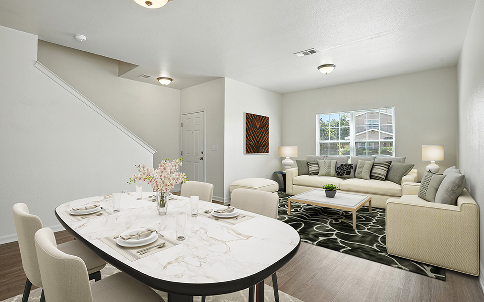 McCellan Corridor 1491 4x2.5 Living/Dining Room